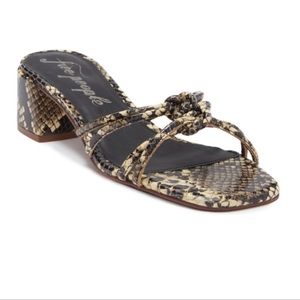 ⚫️Free People Sandals⚫️